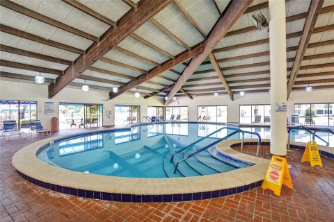 Condo in Sunrise, Florida, 2 bedrooms  № 1970567 - photo 13