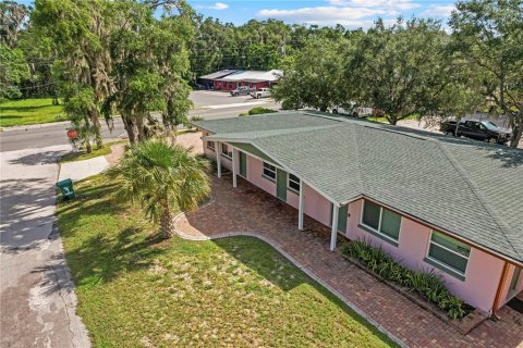 Immobilier commercial à Dunnellon, Floride 4 chambres, 214.79 m2 № 2119460