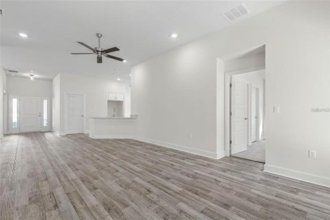 House in Palm Coast, Florida 4 bedrooms, 169.08 sq.m. № 1785914 - photo 9