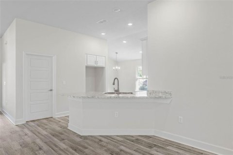 House in Palm Coast, Florida 4 bedrooms, 169.08 sq.m. № 1785914 - photo 10