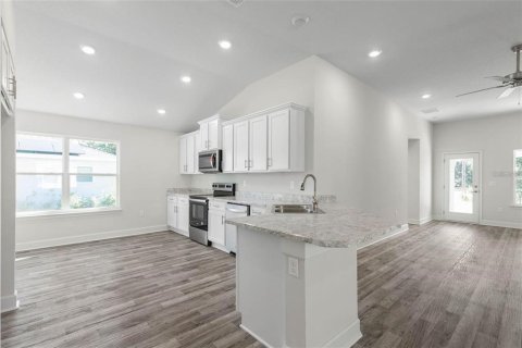 House in Palm Coast, Florida 4 bedrooms, 169.08 sq.m. № 1785914 - photo 12