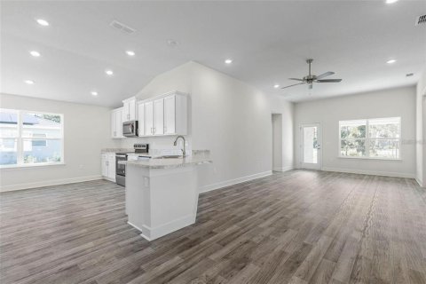 House in Palm Coast, Florida 4 bedrooms, 169.08 sq.m. № 1785914 - photo 4