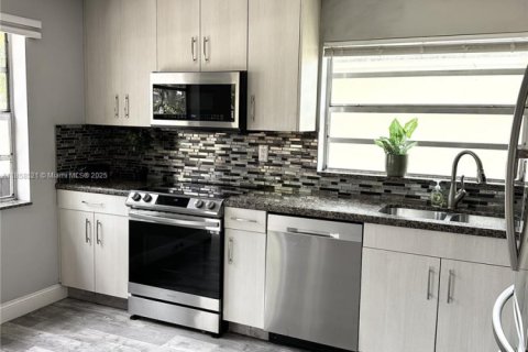 Casa en venta en Davie, Florida, 3 dormitorios, 143.16 m2 № 1882680 - foto 11