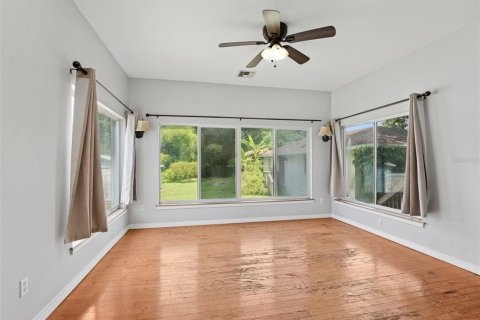 House in Lakeland, Florida 4 bedrooms, 230.49 sq.m. № 1866309 - photo 12