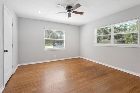 House in Lakeland, Florida 4 bedrooms, 230.49 sq.m. № 1866309 - photo 24
