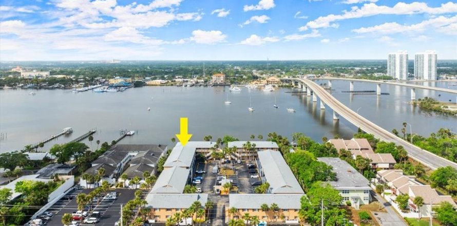 Condo à Daytona Beach, Floride, 2 chambres № 2228264