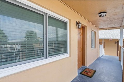 Copropriété à vendre à Daytona Beach, Floride: 2 chambres, 73.21 m2 № 2228264 - photo 4