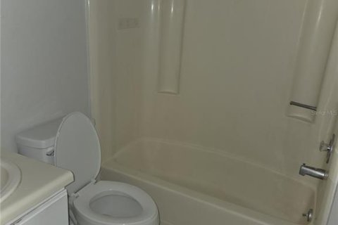 Condo in Kissimmee, Florida, 2 bedrooms  № 2202421 - photo 10