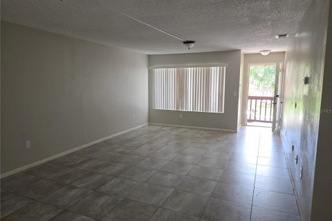 Condo in Kissimmee, Florida, 2 bedrooms  № 2202421 - photo 8