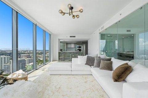 Condo in Miami, Florida, 3 bedrooms № 1965029 - photo 5