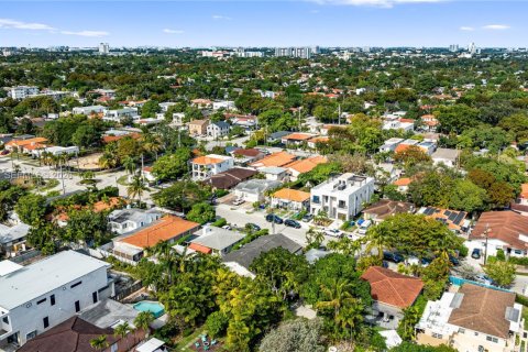 Купить коммерческую недвижимость в Майами, Флорида 224.82м2, № 2005741 - фото 5