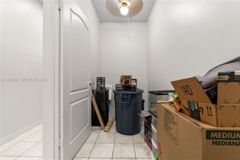 Купить коммерческую недвижимость в Майами, Флорида 224.82м2, № 2005741 - фото 29