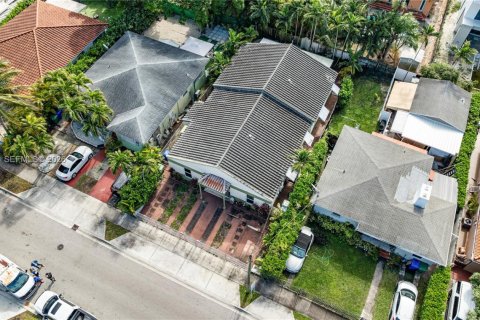 Купить коммерческую недвижимость в Майами, Флорида 224.82м2, № 2005741 - фото 9