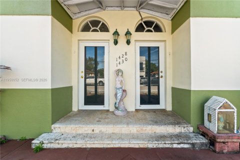 Купить коммерческую недвижимость в Майами, Флорида 224.82м2, № 2005741 - фото 16