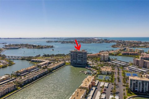 Condo in South Pasadena, Florida, 2 bedrooms  № 2195745 - photo 6