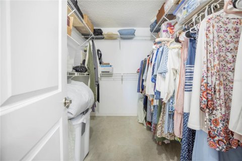 Condo in South Pasadena, Florida, 2 bedrooms  № 2195745 - photo 22