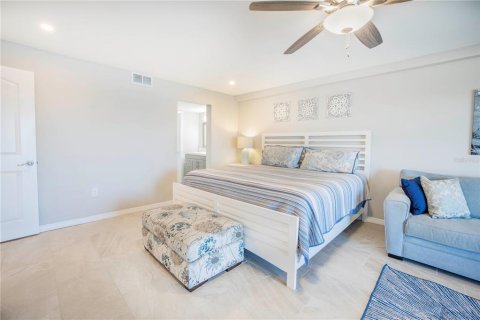 Condo in South Pasadena, Florida, 2 bedrooms  № 2195745 - photo 29