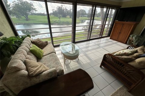Condominio en alquiler en Bradenton, Florida, 2 dormitorios, 110.09 m2 № 2109611 - foto 4