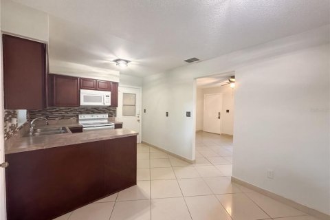Casa en venta en Dade City, Florida, 2 dormitorios, 80.27 m2 № 2386399 - foto 8