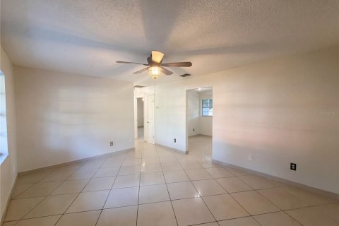 Casa en venta en Dade City, Florida, 2 dormitorios, 80.27 m2 № 2386399 - foto 12