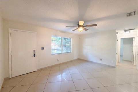 Casa en venta en Dade City, Florida, 2 dormitorios, 80.27 m2 № 2386399 - foto 4