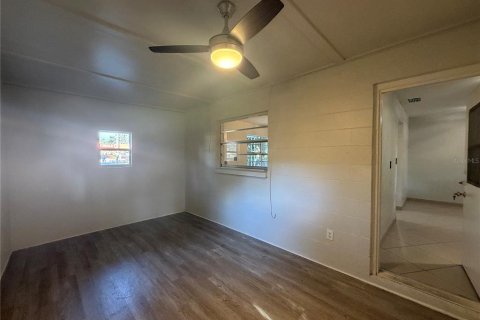 Casa en venta en Dade City, Florida, 2 dormitorios, 80.27 m2 № 2386399 - foto 17