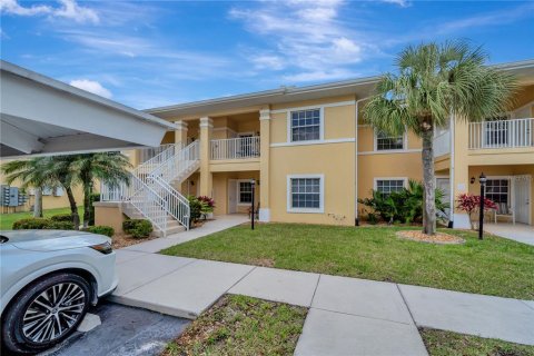 Condo in Punta Gorda, Florida, 2 bedrooms  № 1618082 - photo 7