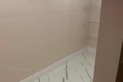Купить кондоминиум в Лодерхилл, Флорида 3 комнаты, 110.09м2, № 2086272 - фото 17