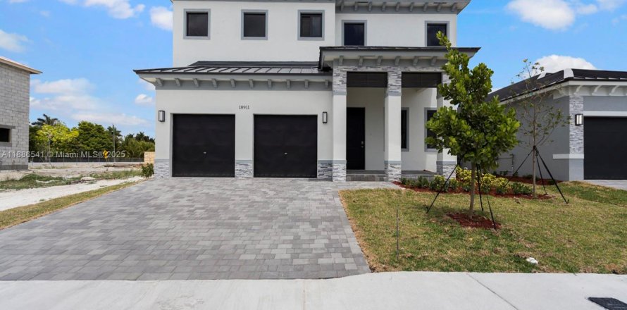 Дом в Хомстед, Флорида 5 спален, 298.68м2 № 1937299