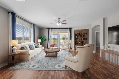 Villa ou maison à vendre à Zephyrhills, Floride: 5 chambres, 292.83 m2 № 1904809 - photo 6