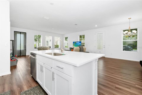 Townhouse in Davenport, Florida 3 bedrooms, 185.8 sq.m. № 1784570 - photo 11