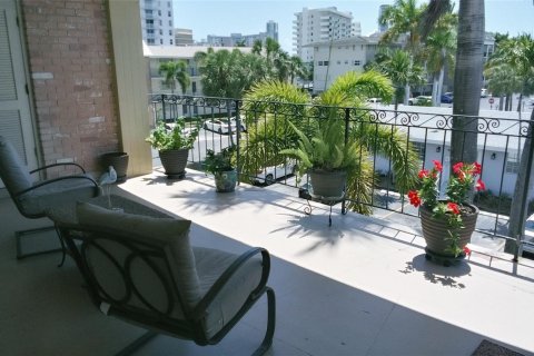 Condominio en venta en Hallandale Beach, Florida, 2 dormitorios, 97.55 m2 № 2260690 - foto 26