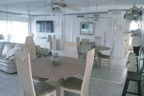 Condominio en venta en Hallandale Beach, Florida, 2 dormitorios, 97.55 m2 № 2260690 - foto 7