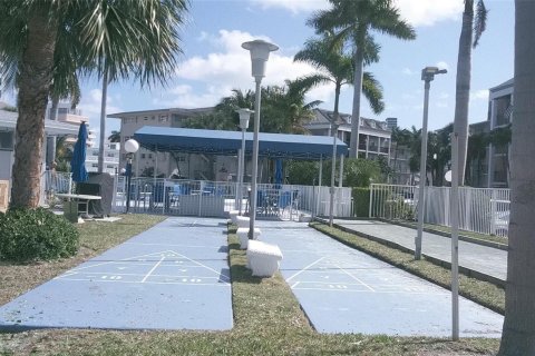 Condominio en venta en Hallandale Beach, Florida, 2 dormitorios, 97.55 m2 № 2260690 - foto 23