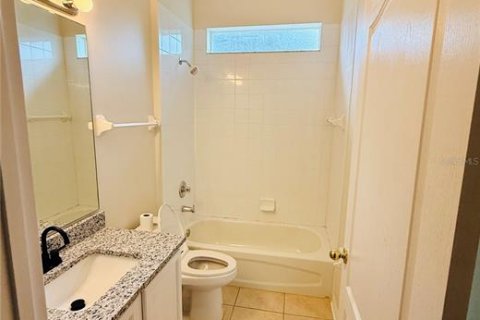 Casa en venta en Palm Coast, Florida, 5 dormitorios, 281.12 m2 № 1801665 - foto 17