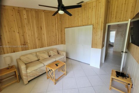 Villa ou maison à louer à Royal Palm Beach, Floride: 3 chambres, 120.59 m2 № 1970144 - photo 18