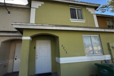 Villa ou maison à Opa-locka, Floride 3 chambres, 116.41 m2 № 1991101