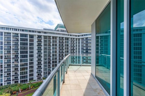 Copropriété à louer à Bal Harbour, Floride: 2 chambres, 198.44 m2 № 1860544 - photo 22