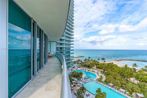 Copropriété à louer à Bal Harbour, Floride: 2 chambres, 198.44 m2 № 1860544 - photo 15