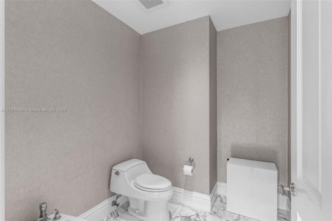 Copropriété à louer à Bal Harbour, Floride: 2 chambres, 198.44 m2 № 1860544 - photo 30