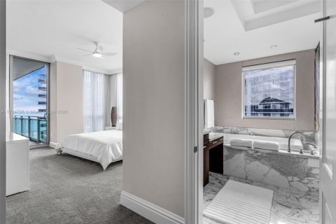 Copropriété à louer à Bal Harbour, Floride: 2 chambres, 198.44 m2 № 1860544 - photo 26