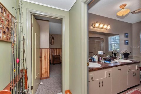 Купить виллу или дом в Даннеллон, Флорида 6 комнат, 207.82м2, № 2148905 - фото 27
