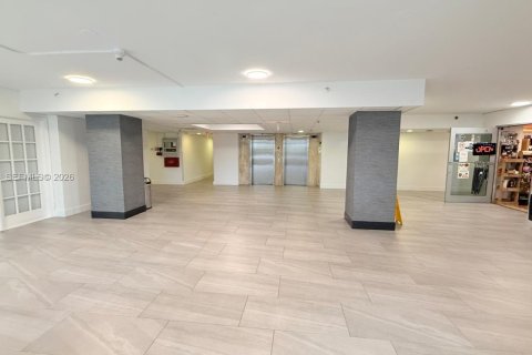 Copropriété à vendre à North Bay Village, Floride: 1 chambre, 76.64 m2 № 2065945 - photo 10