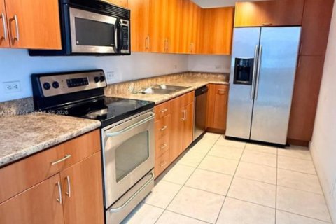 Copropriété à vendre à North Bay Village, Floride: 1 chambre, 76.64 m2 № 2065945 - photo 2