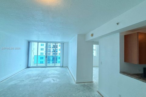 Copropriété à vendre à North Bay Village, Floride: 1 chambre, 76.64 m2 № 2065945 - photo 3
