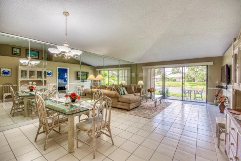 Touwnhouse à vendre à Palm Beach Gardens, Floride: 2 chambres, 105.44 m2 № 2411997 - photo 5