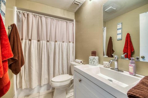 Touwnhouse à vendre à Palm Beach Gardens, Floride: 2 chambres, 105.44 m2 № 2411997 - photo 19