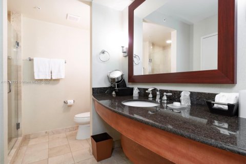 Condominio en venta en Sunny Isles Beach, Florida, 51.19 m2 № 1790699 - foto 5