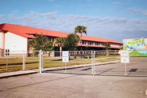 Land in Port Charlotte, Florida № 2221620 - photo 3