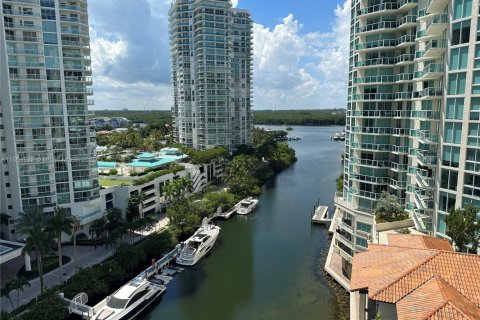 Condo in Sunny Isles Beach, Florida, 3 bedrooms  № 1726240 - photo 10